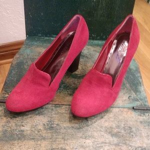 Madeline Red Pumps